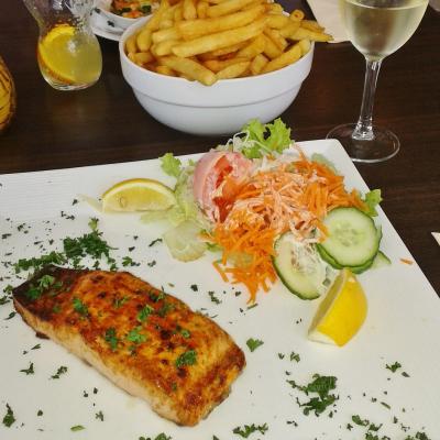 Salmon Fillet 334603 1280